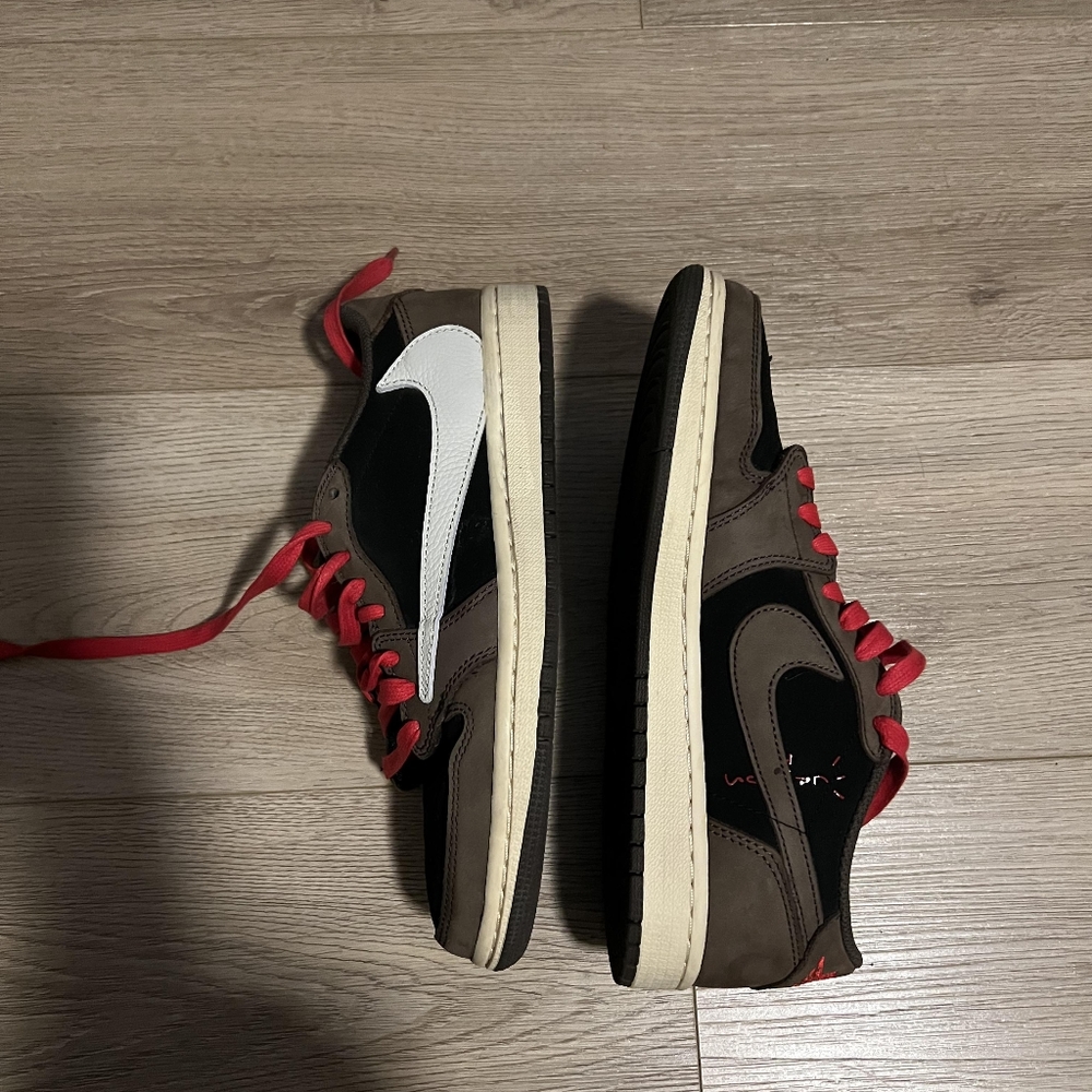 Nike air jordan scott travis/Jack cactus